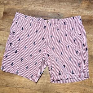 Club Room Red and White Patterned Shorts Blue Embroidered Lobsters Size 44